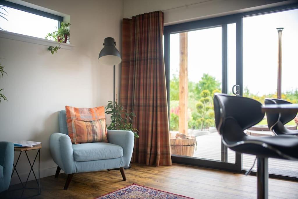 Peaceful Bothy Retreat Villa Неърн Екстериор снимка